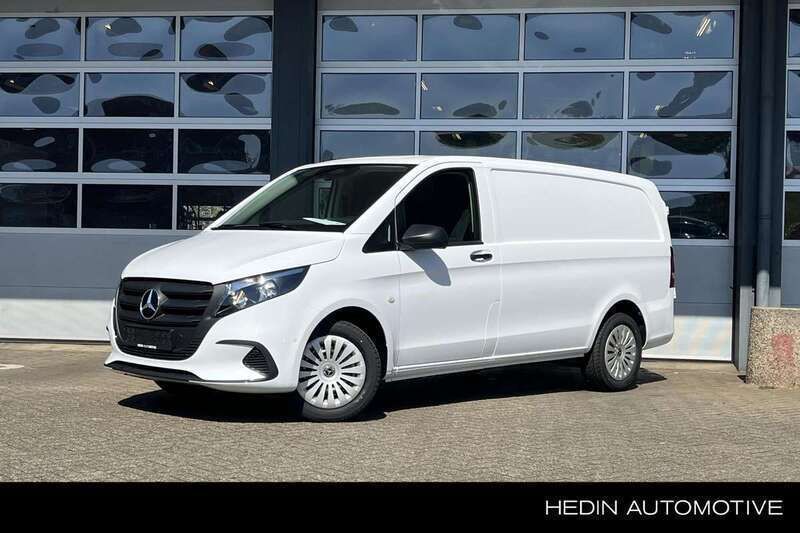 Wit Nieuw 2025 Mercedes Vito MPV | € 63.120 - Afbeelding 1/4
