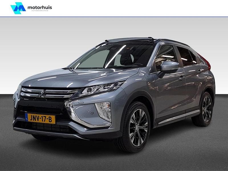 Grijs Gebruikt 2019 Mitsubishi Eclipse Cross Instyle SUV | € 21.445 (Eerlijke prijs) - Afbeelding 1/4