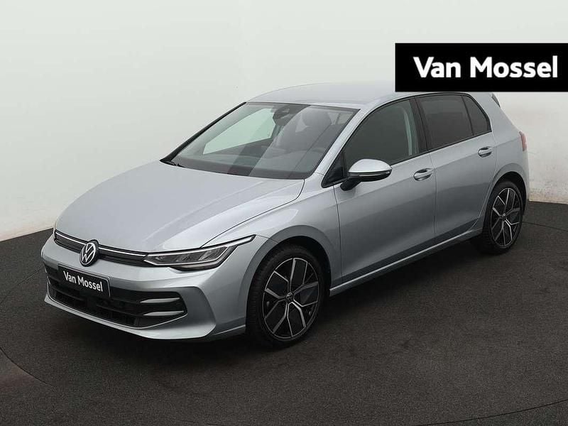 Zilver Gebruikt 2024 VW Golf VIII Edition Hatchback | € 31.900 (Eerlijke prijs) - Afbeelding 1/4