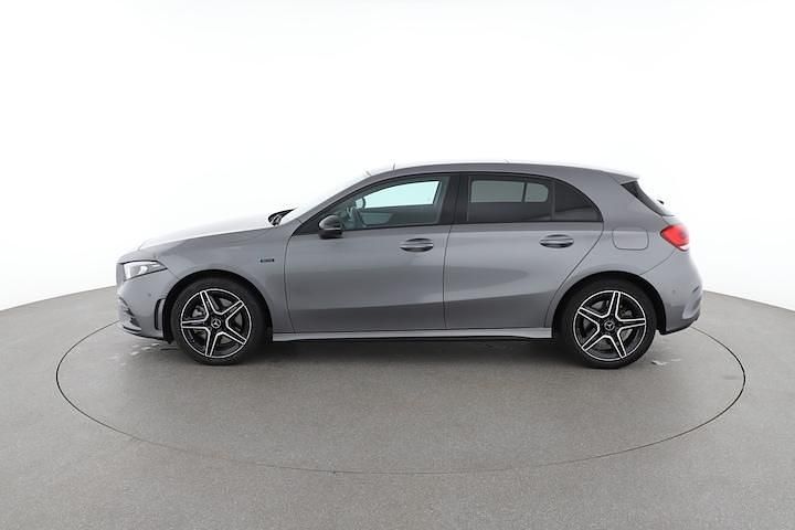 Occasion Mercedes A250 Business 2020 Grijs Hatchback