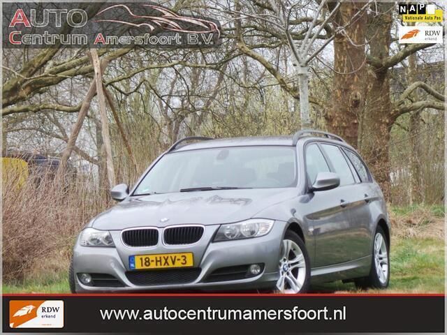 Grijs Gebruikt 2009 BMW 320 Stationwagen | € 3.949 (Eerlijke prijs) - Afbeelding 1/4