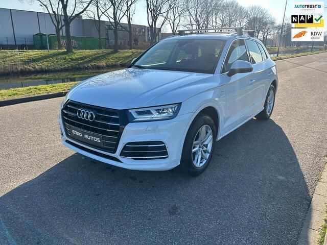 Wit, metallic lak Gebruikt 2019 Audi Q5 S-Line SUV | € 24.945 - Afbeelding 1/4