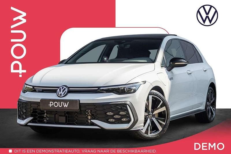 Wit Gebruikt 2025 VW Golf VIII GTE Hatchback | € 49.900 - Afbeelding 1/4