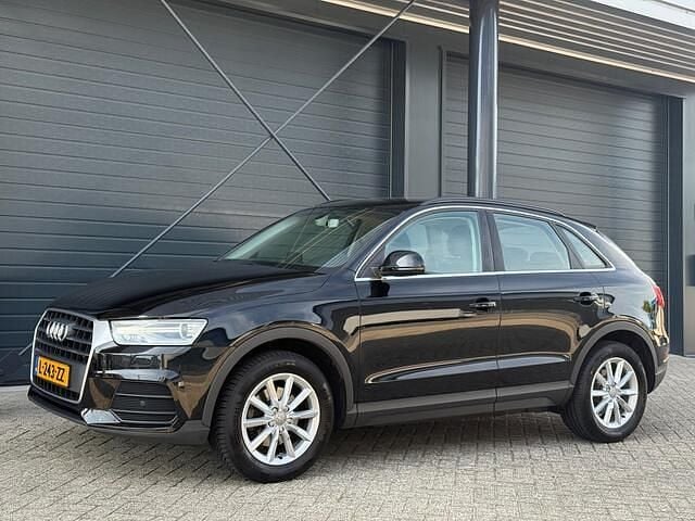 Zwart, metallic lak Gebruikt 2016 Audi Q3 Design SUV | € 18.450 (Goede deal) - Afbeelding 1/4