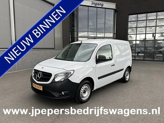 Wit Gebruikt 2021 Mercedes Citan 108 Van | € 8.950 (Eerlijke prijs) - Afbeelding 1/4