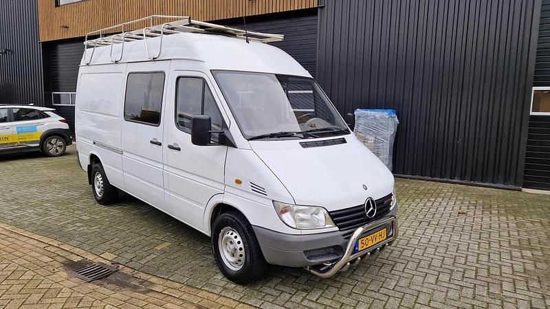 Wit Gebruikt 2001 Mercedes Sprinter Van | € 5.999 (Goede deal) - Afbeelding 1/4