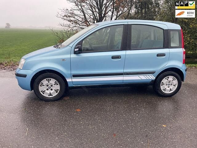 Blauw Gebruikt 2004 Fiat Panda Dynamic Hatchback | € 1.750 (Iets duurder) - Afbeelding 1/4
