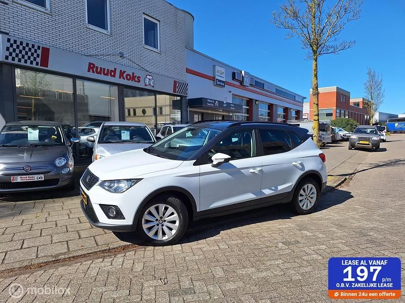 Wit Gebruikt 2019 Seat Arona Business SUV | € 15.349 (Eerlijke prijs) - Afbeelding 1/4