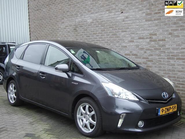 Grijs Gebruikt 2015 Toyota Prius+ Limited MPV | € 16.950 (Eerlijke prijs) - Afbeelding 1/4