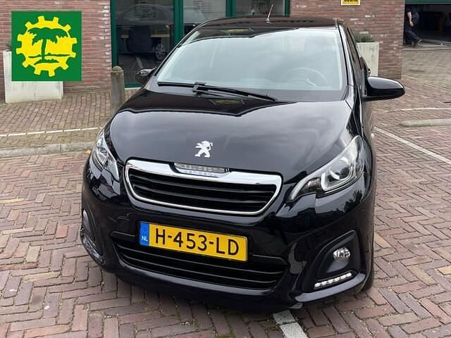 Zwart Gebruikt 2020 Peugeot 108 Active Hatchback | € 9.995 (Eerlijke prijs) - Afbeelding 1/4