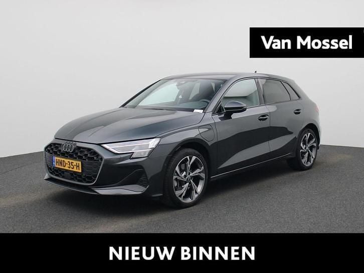 Gebruikt 2025 Audi A3 Advanced | € 41.900 (Duur) - Afbeelding 1/4