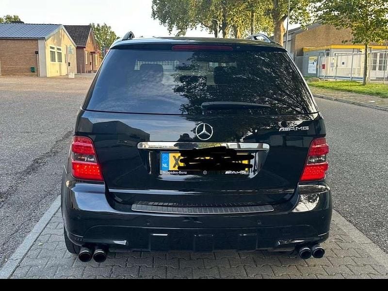 Zwart Gebruikt 2005 Mercedes ML500 AMG SUV | € 9.000 (Eerlijke prijs) - Afbeelding 1/4