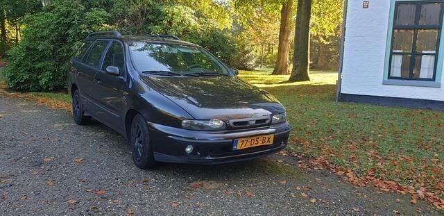 Zwart Gebruikt 1999 Fiat Marea Stationwagen | € 1.499 - Afbeelding 1/4