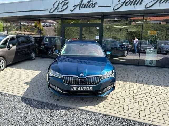 Occasion Skoda Superb Style 2020 Blauw Stationwagen