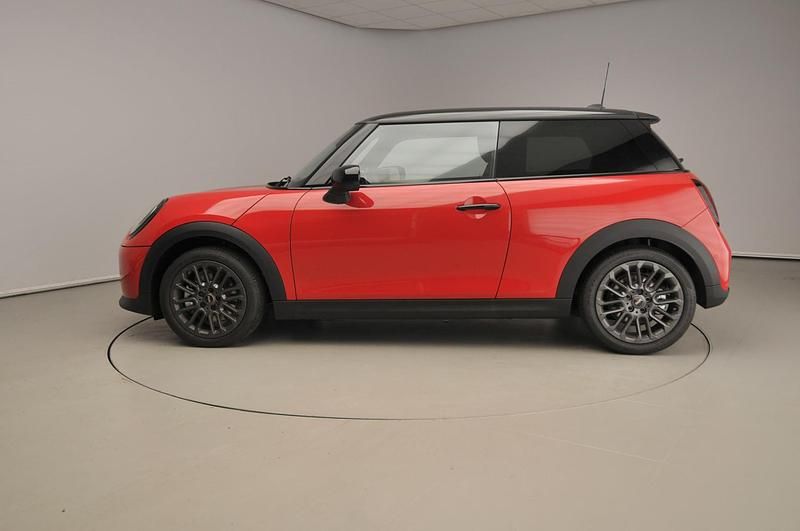 Nieuw Mini Cooper 156 PK (114 kW) 2025 Rood Hatchback