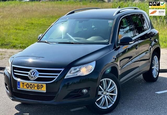 Zwart Gebruikt 2009 VW Tiguan SUV | € 4.950 (Goede deal) - Afbeelding 1/4