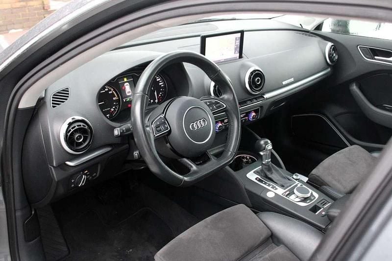 Occasion Audi A3 Sportback e-tron S-Line 150 PK (110 kW) 2015 Grijs Hatchback