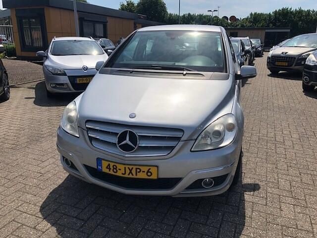 Grijs Gebruikt 2008 Mercedes B150 MPV | € 2.490 (Goede deal) - Afbeelding 1/4