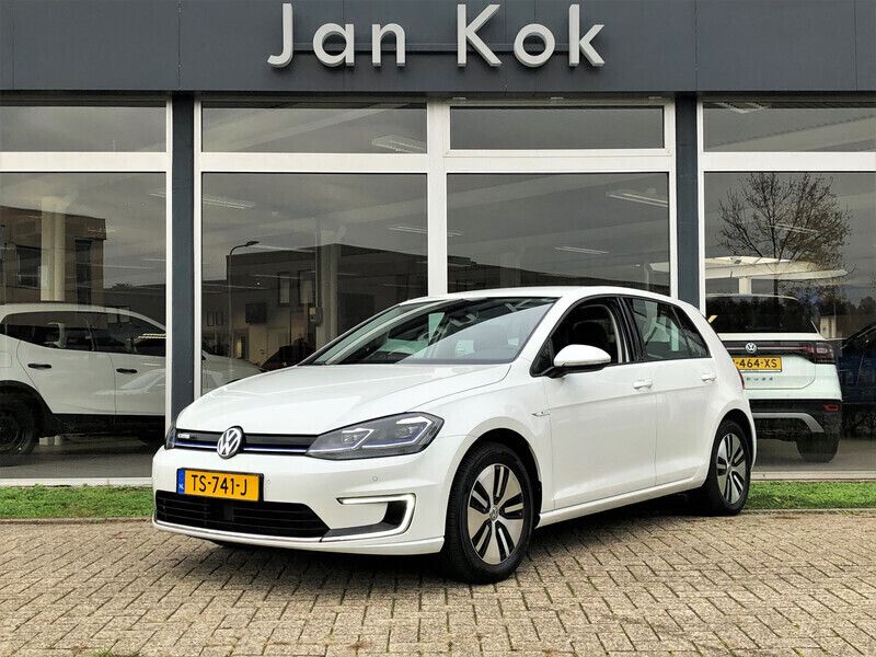 Wit Gebruikt 2018 VW e-Golf Hatchback | € 14.395 (Eerlijke prijs) - Afbeelding 1/4