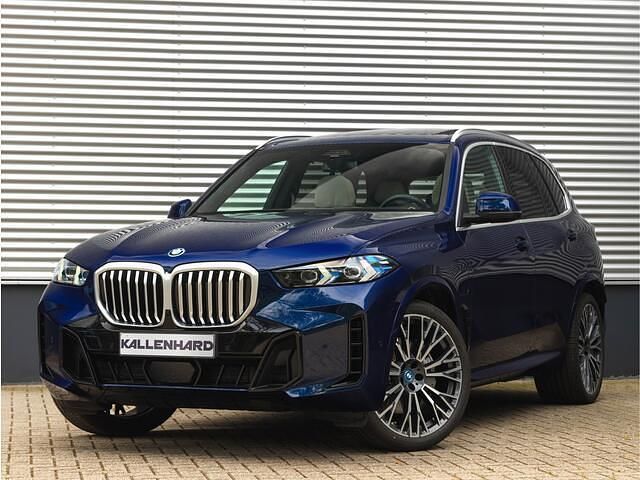 Blauw Gebruikt 2025 BMW X5 Comfort Edition SUV | € 107.875 (Duur) - Afbeelding 1/4