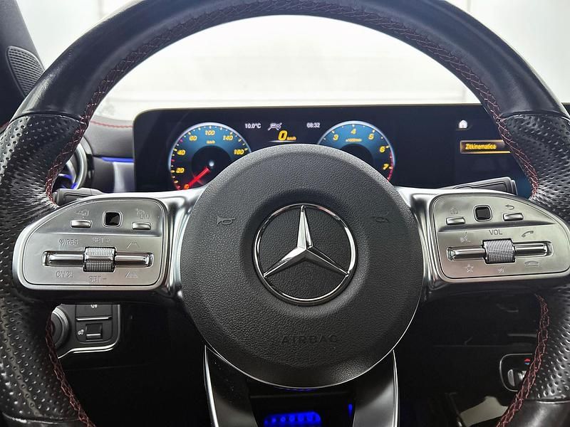 Occasion Mercedes CLA200 Business 163 PK (119 kW) 2020 Zwart Stationwagen