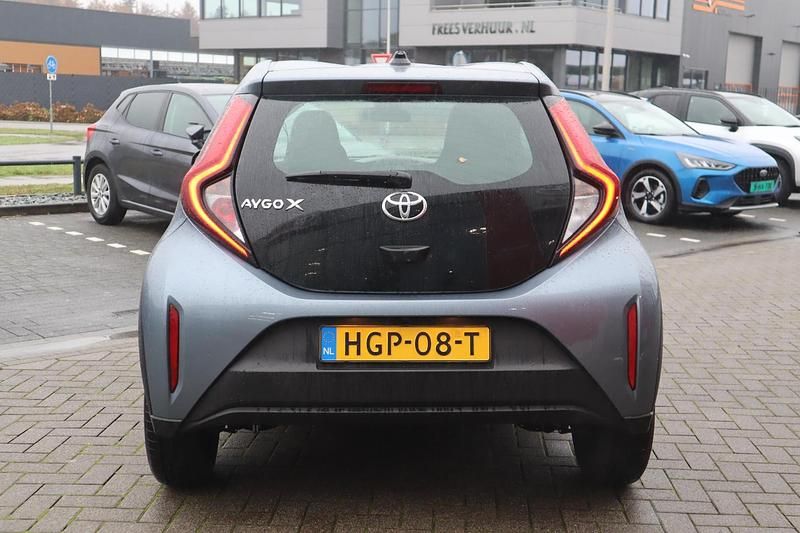 Occasion Toyota Aygo X X-play 72 PK (52 kW) 2025 Grijs SUV