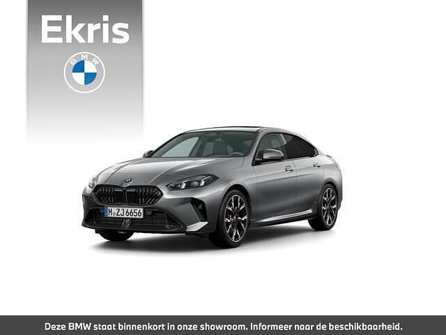 Grijs Nieuw 2025 BMW 220 M Sport Coupé | € 61.278 (Iets duurder) - Afbeelding 1/4