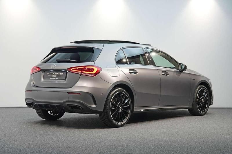 Occasion Mercedes A250 AMG 218 PK (160 kW) 2020 Grijs Hatchback