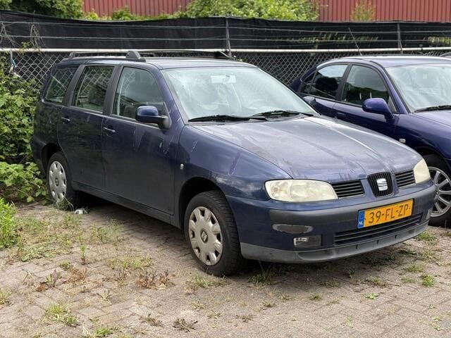 Occasion Seat Cordoba 101 PK (74 kW) 2000 Blauw Stationwagen