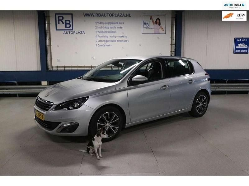 Grijs Occasion 2015 Peugeot 308 Hatchback | € 7.750 (Eerlijke prijs) - Afbeelding 1/4