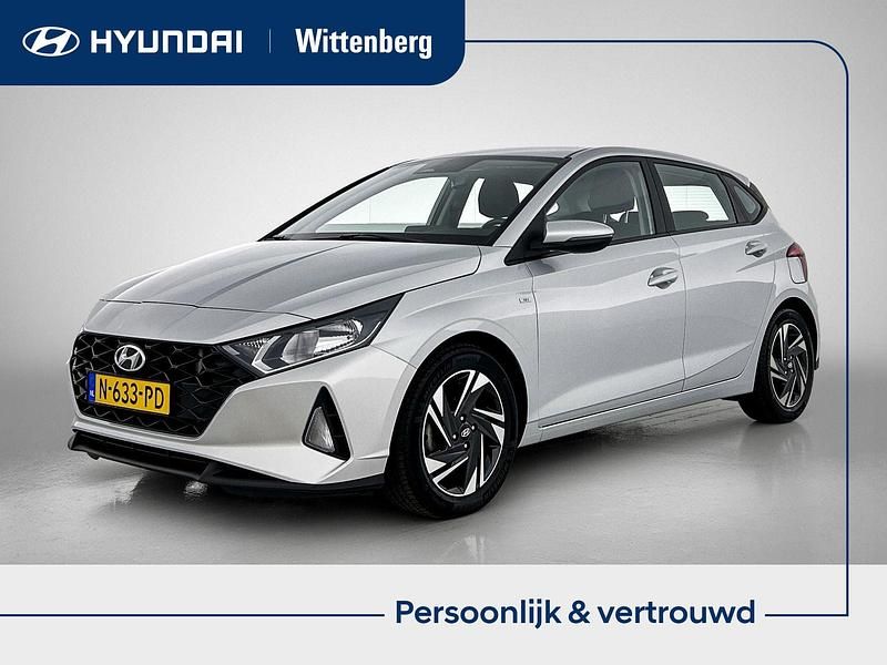 Grijs Gebruikt 2021 Hyundai i20 Comfort Hatchback | € 16.400 (Eerlijke prijs) - Afbeelding 1/4