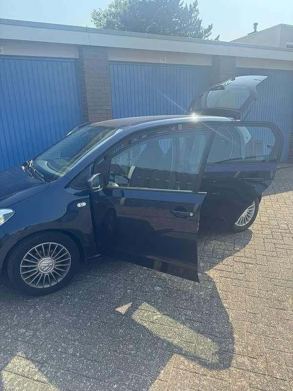 Blauw Gebruikt 2013 VW up! Move Hatchback | € 5.150 (Eerlijke prijs) - Afbeelding 1/4