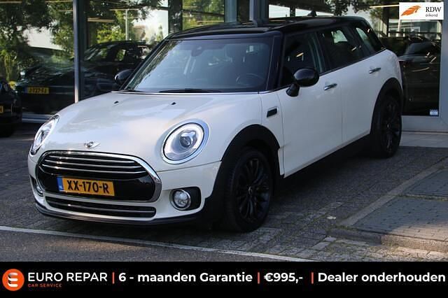 Wit Gebruikt 2017 Mini Cooper Clubman Pepper Stationwagen | € 12.995 - Afbeelding 1/4