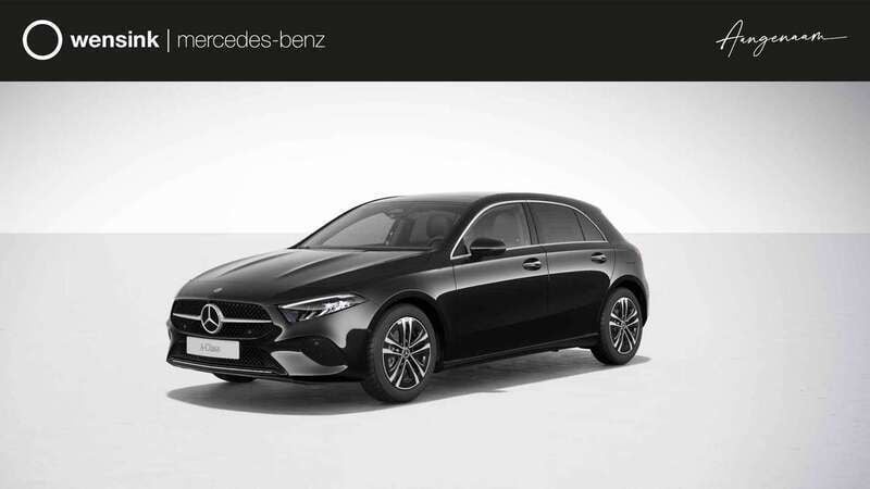 Zwart Nieuw 2025 Mercedes A180 Luxury Hatchback | € 43.804 (Eerlijke prijs) - Afbeelding 1/4