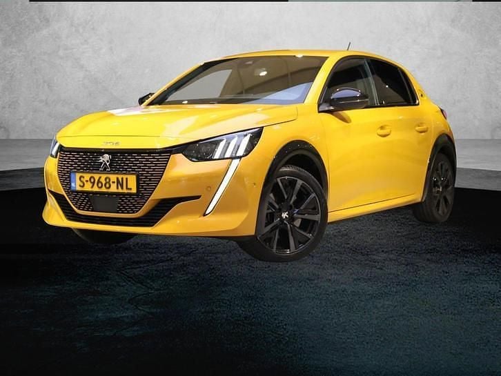 Geel Occasion 2023 Peugeot e-208 GTi Hatchback | € 22.920 (Iets duurder) - Afbeelding 1/4