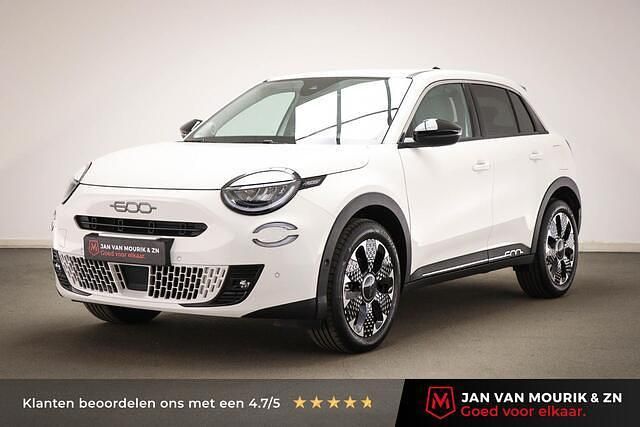 Wit Gebruikt 2024 Fiat 600 La Prima SUV | € 26.900 (Eerlijke prijs) - Afbeelding 1/4