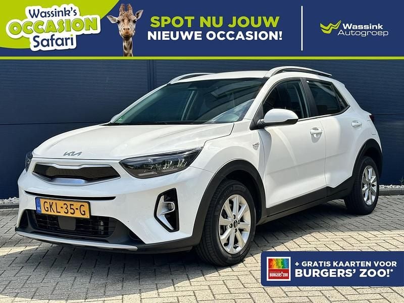 Wit Gebruikt 2024 Kia Stonic SUV | € 23.895 (Eerlijke prijs) - Afbeelding 1/3