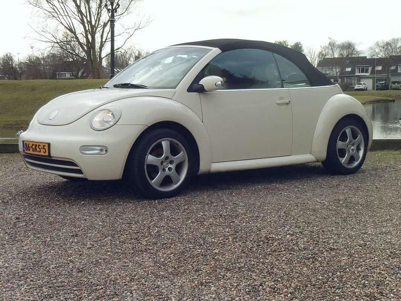 Occasion VW New Beetle Cabriolet 75 PK (55 kW) 2003 Wit Cabriolet