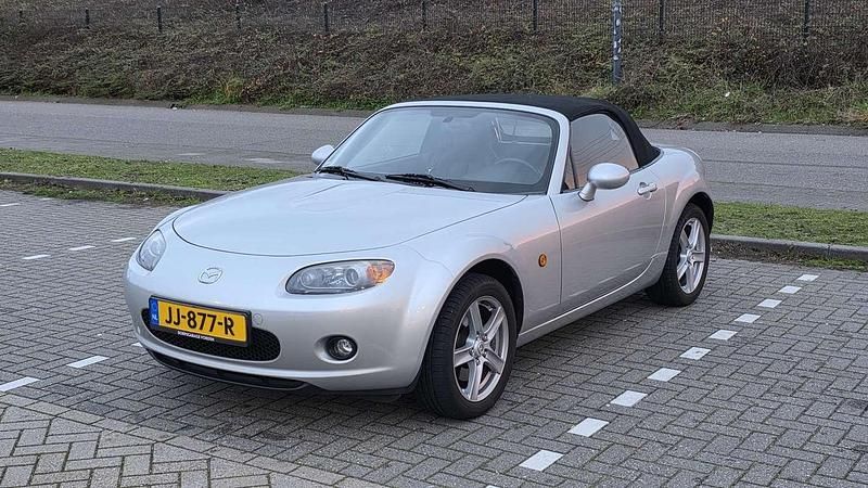 Gebruikt 2006 Mazda MX5 Touring Cabriolet | € 7.749 (Eerlijke prijs) - Afbeelding 1/4