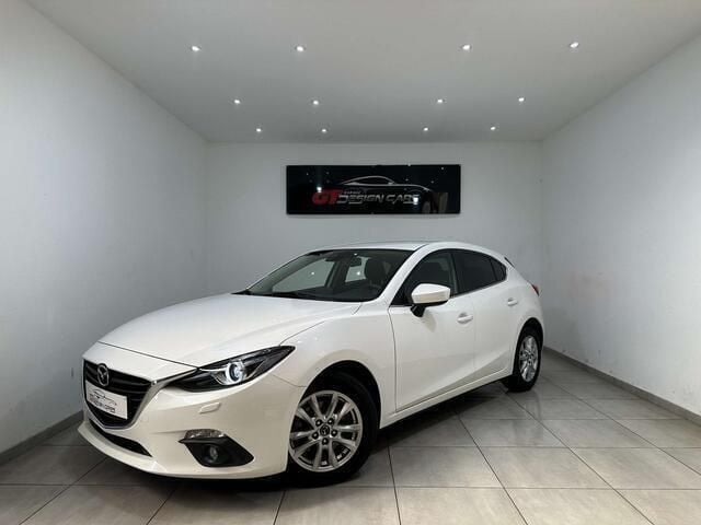 Wit Gebruikt 2016 Mazda 3 Sedan | € 12.450 - Afbeelding 1/4