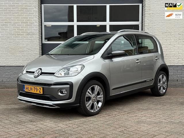 Grijs Gebruikt 2017 VW cross up! Hatchback | € 8.999 (Goede deal) - Afbeelding 1/4