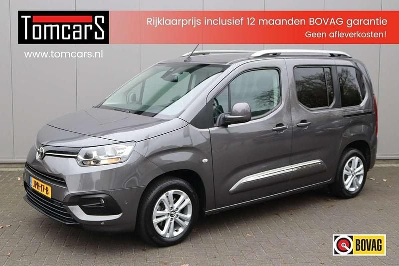 Grijs (metallic) Gebruikt 2020 Toyota Proace Verso City Stationwagen | € 23.950 (Eerlijke prijs) - Afbeelding 1/3