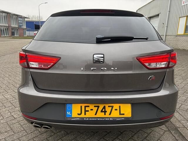 Occasion Seat Leon ST FR Sport 150 PK (110 kW) 2016 Grijs (metallic) Stationwagen