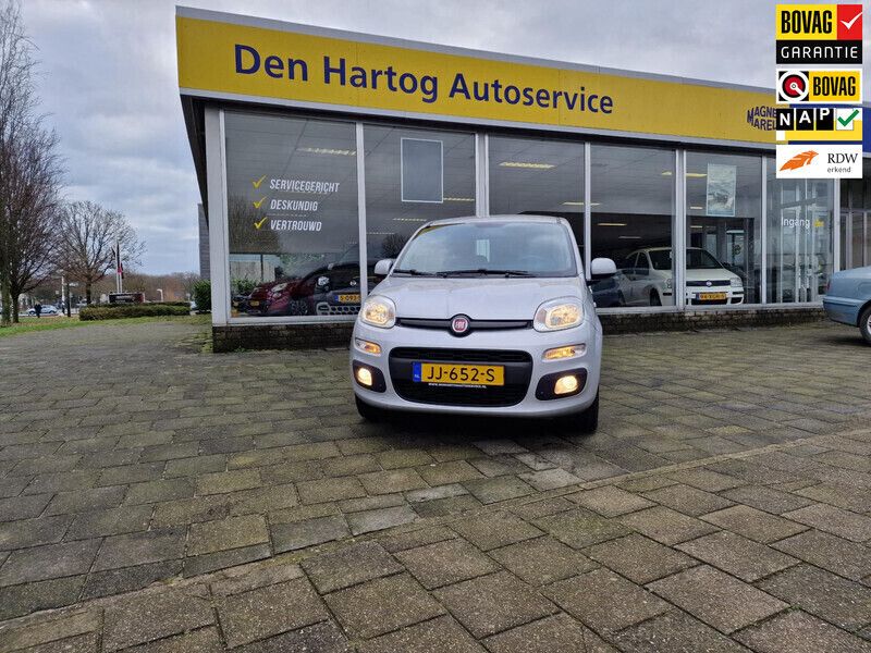 Grijs Gebruikt 2016 Fiat Panda Lounge Hatchback | € 8.350 (Eerlijke prijs) - Afbeelding 1/4