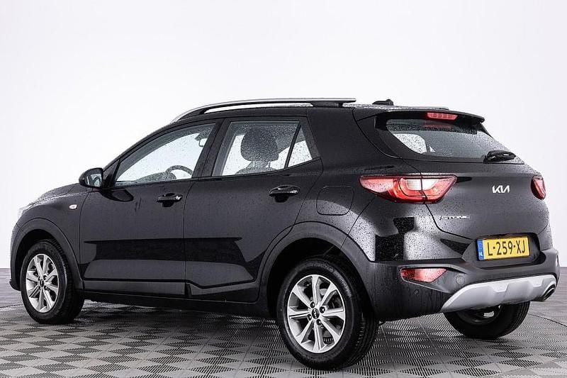 Occasion Kia Stonic 101 PK (74 kW) 2021 Zwart SUV