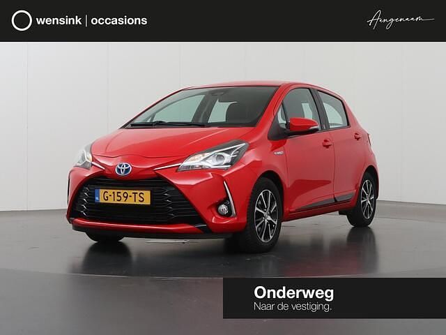 Rood Gebruikt 2018 Toyota Yaris Design Hatchback | € 15.935 (Eerlijke prijs) - Afbeelding 1/4