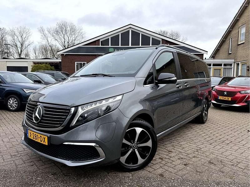 Grijs Gebruikt 2023 Mercedes EQV300 Business MPV | € 47.850 (Eerlijke prijs) - Afbeelding 1/4