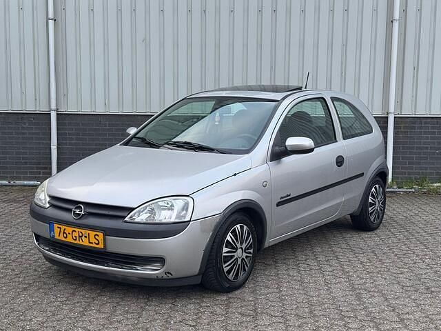 Occasion Opel Corsa Comfort 90 PK (66 kW) 2001 Grijs Hatchback