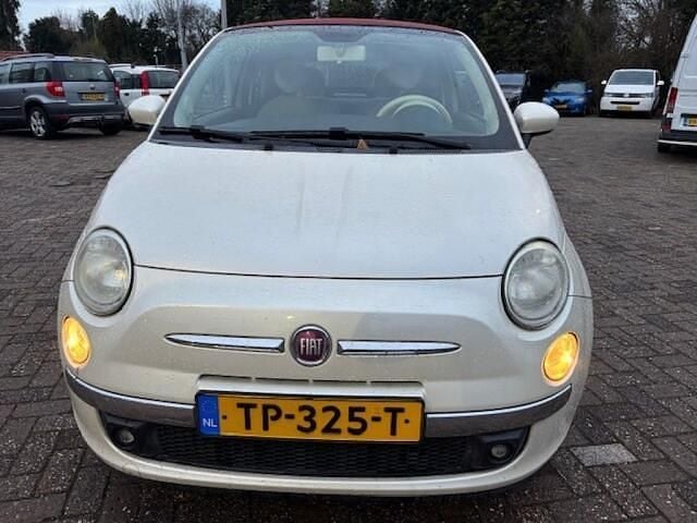 Wit Occasion 2010 Fiat 500 Pop Cabriolet | € 4.750 (Eerlijke prijs) - Afbeelding 1/4