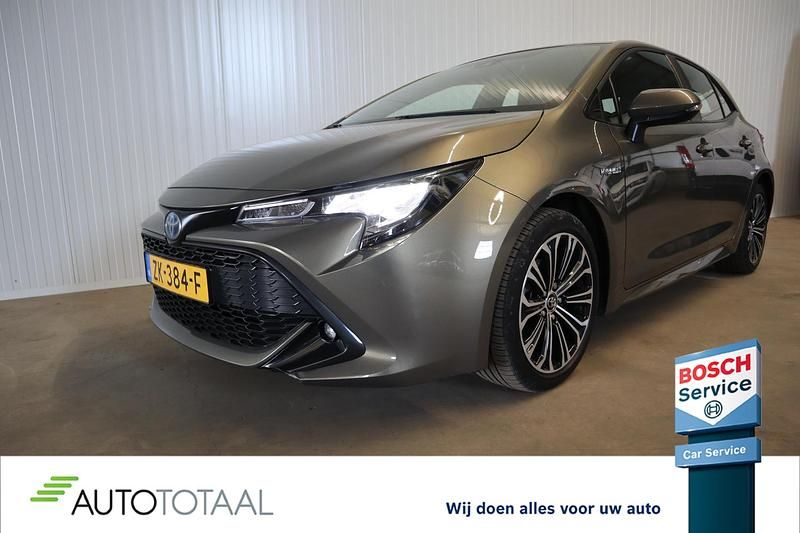 Groen Gebruikt 2019 Toyota Corolla Edition Hatchback | € 20.400 (Eerlijke prijs) - Afbeelding 1/4